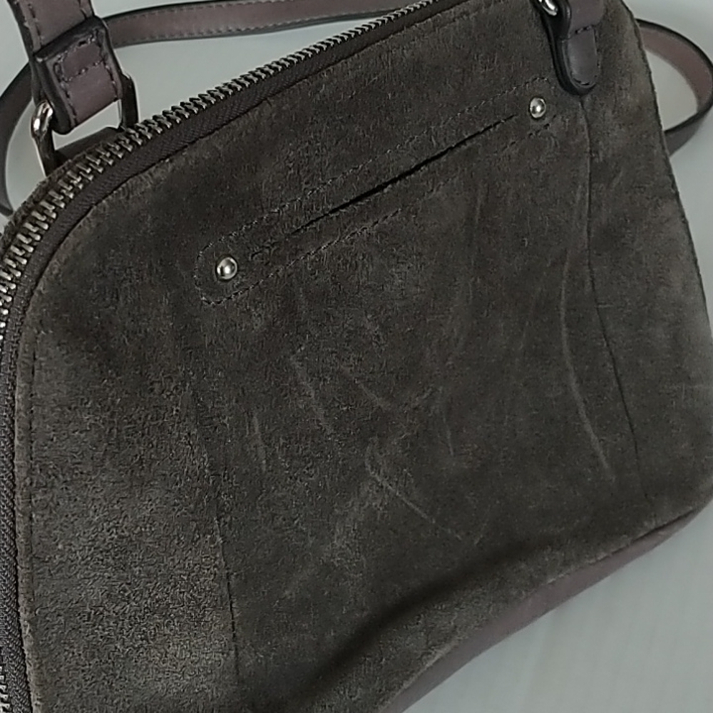 B.Makowsky Suede Leather Full Zip Wide Open Adjustable Crossbody Bag - Picture 8 of 15